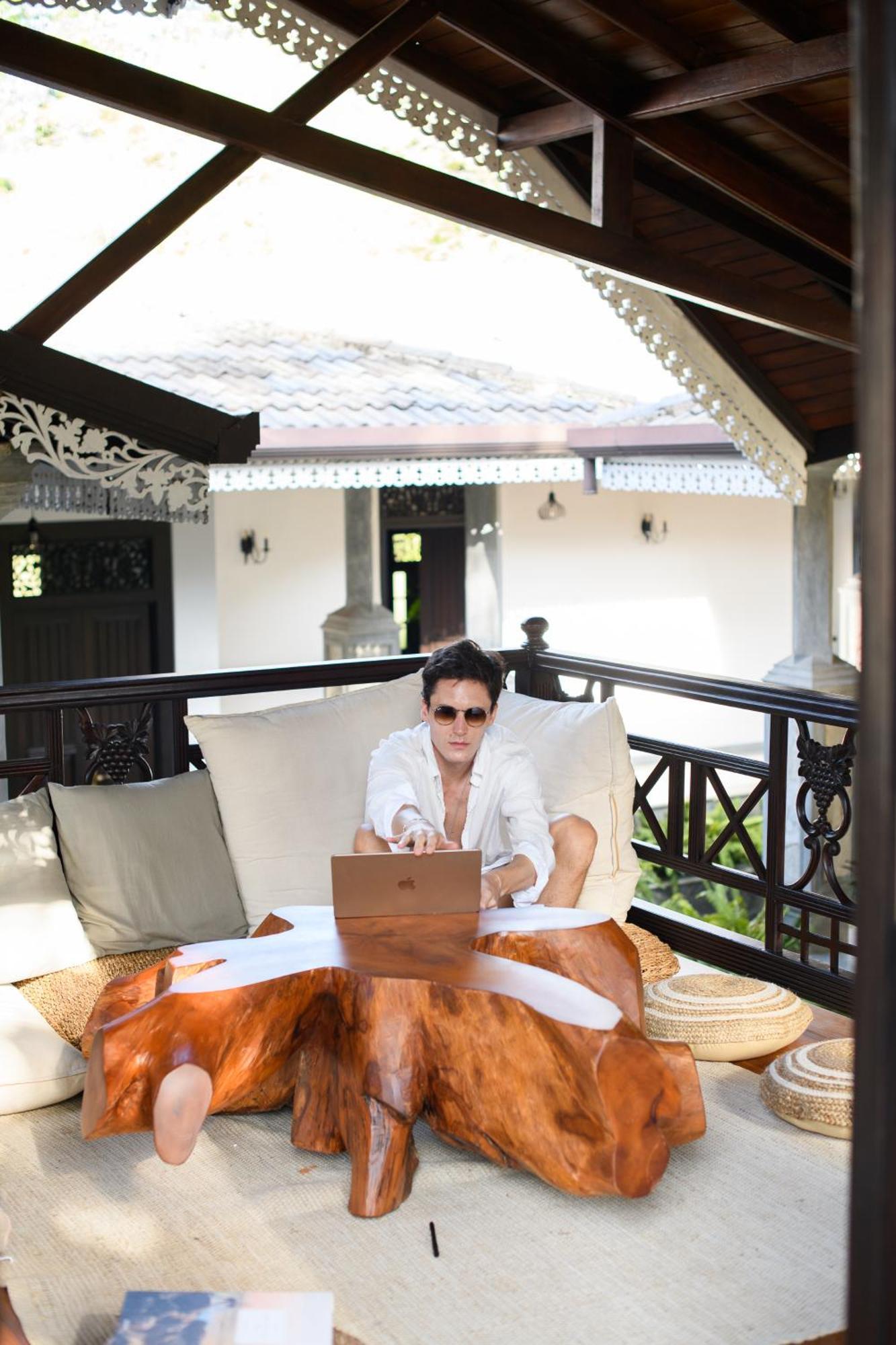 Hotel Roots Retreat à Unawatuna Extérieur photo